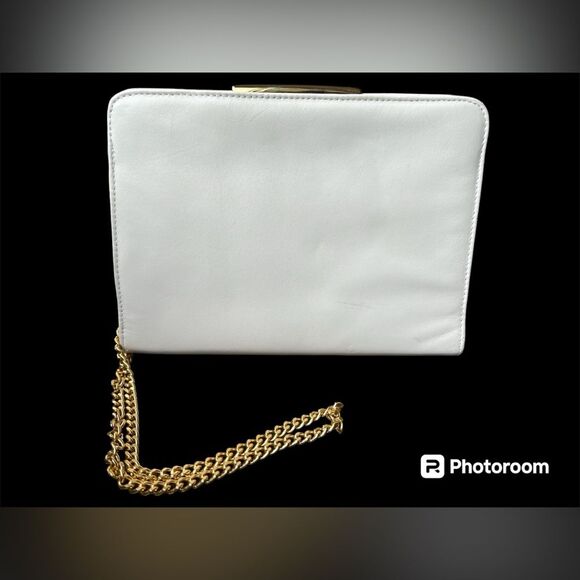 Vintage Timothy Hitsman White & Gold Purse - Crossbody with Gold Chain - Picture 3 of 7